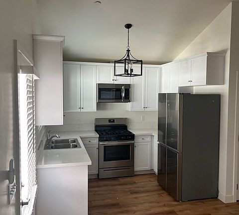 5th image of 1793 S Mirasol Way #B