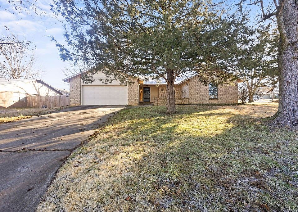 1st image of 2648 N Wakefield Pl