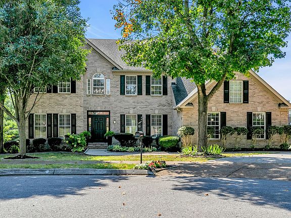 2nd image of 123 Abercairn Dr