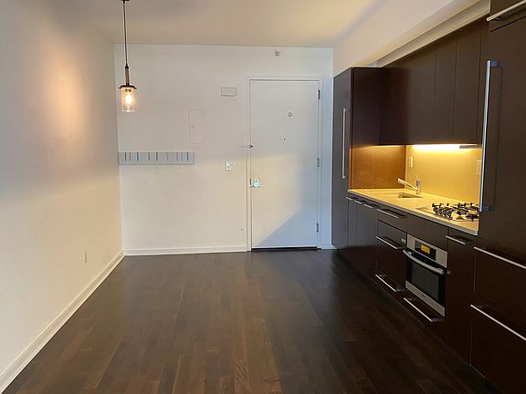 2nd image of 340 E 20th St #4H