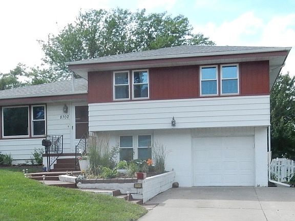 2nd image of 8702 Wilbur St