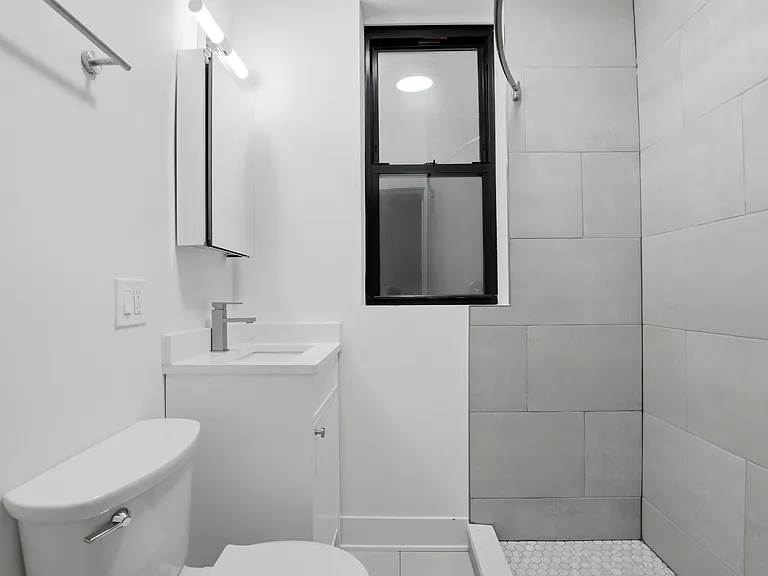 1125 Davis St./ 1603-11 Ridge Ave. — Photo 15