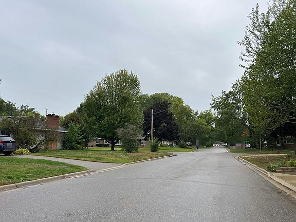 4th image of 6815 Dudley Ave N