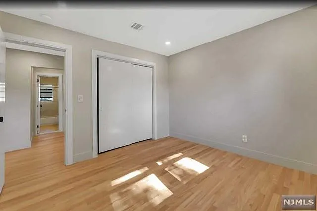 22 Greentree Ter — Photo 16