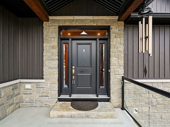 3rd image of 667 Huff Rd