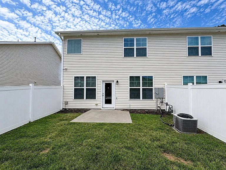 216 Stamm Dr — Photo 14