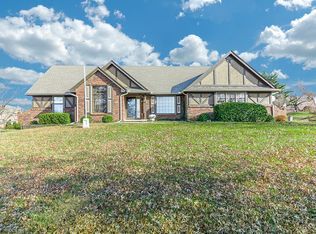 15365 Antioch Rd, Overland Park, KS 66221