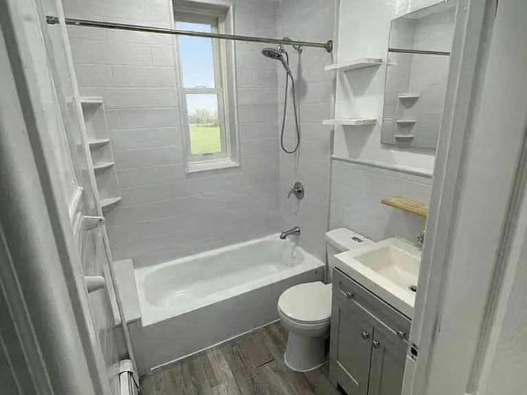 367 Morris Ave #2 — Photo 2