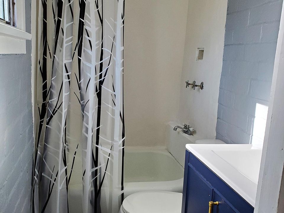 2nd image of 33236 Lakeside Dr #2