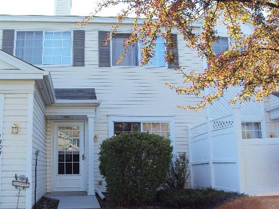 2nd image of 1921 Southcross Dr W APT 1404