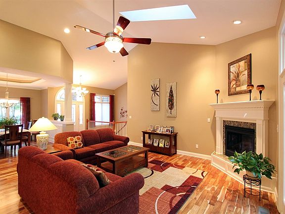 5th image of 102 Okema Cir