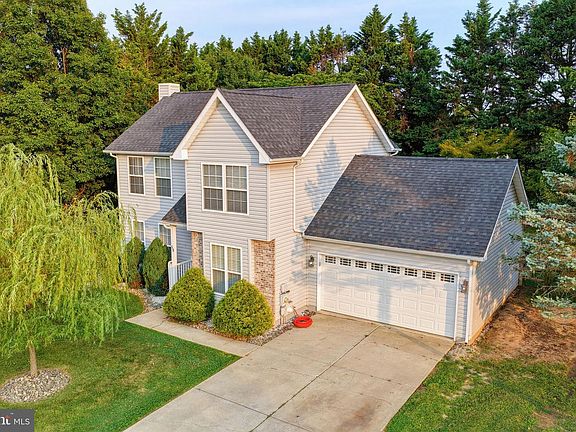 2nd image of 58 Sammon Dr