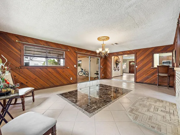 306 S Caloosahatchee Avenue, Jupiter, FL 33458