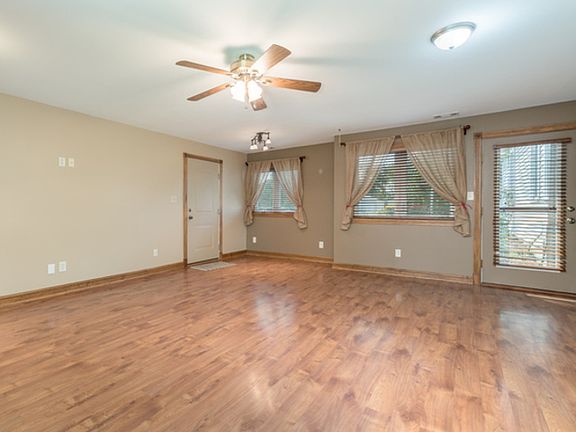 5th image of 130 W Gordon St