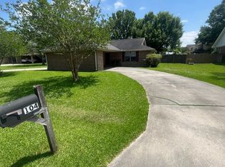 104 Caroline St, Scott, LA 70583