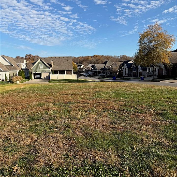 1st image of 344 Park East Ln