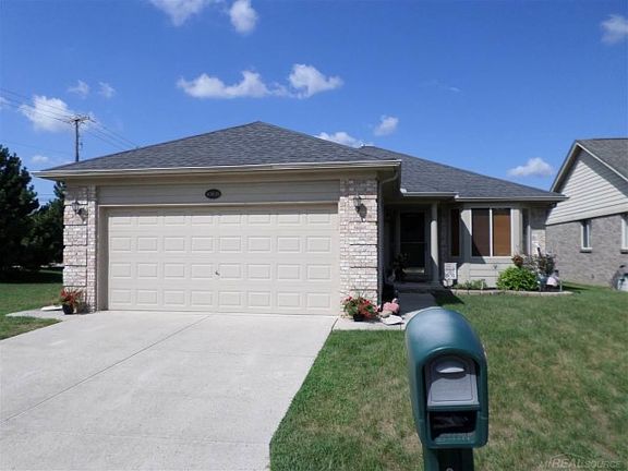 3rd image of 43035 Dante Ct