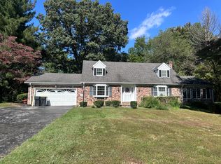27 Georgian Cir, Newark, DE 19711