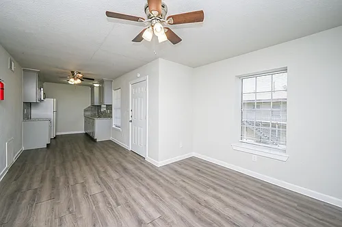 1518 East Ave #104 Photo 1