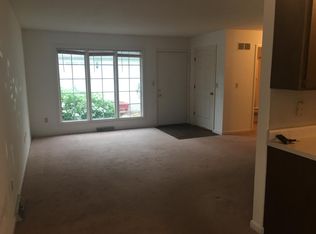 400 Brandywine Rd APT D, Springfield, IL 62704