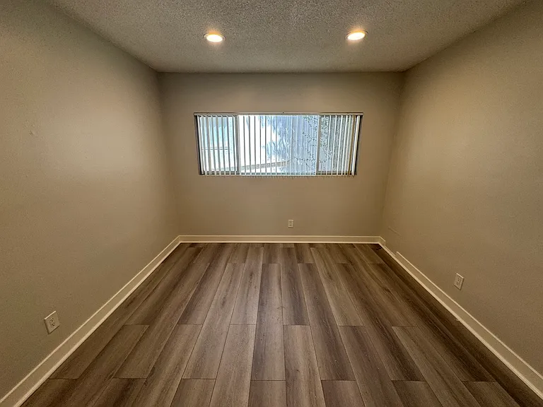 325 Milford St #3 — Photo 7