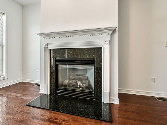 5th image of 5677 Hampshire Ln
