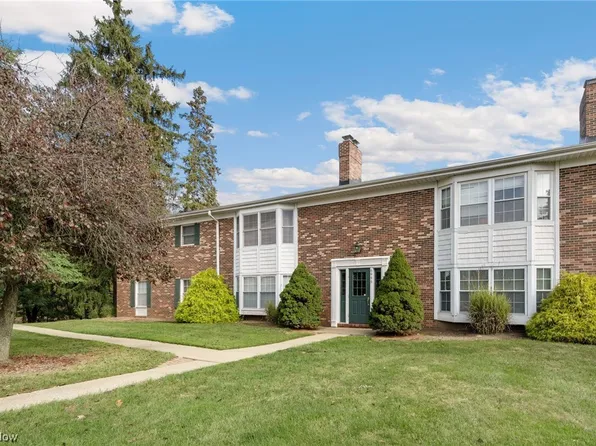 6995 Carriage Hill Dr APT 102, Brecksville, OH 44141