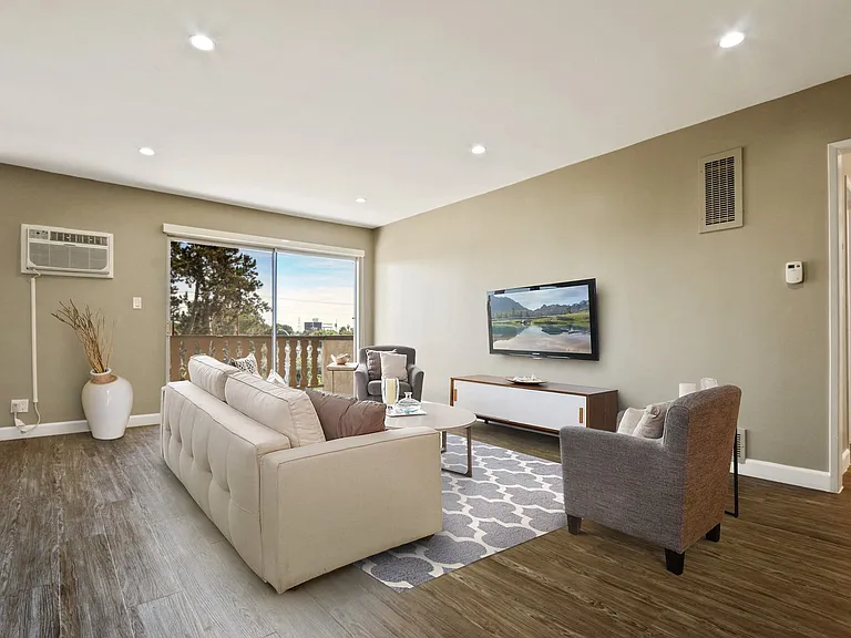 Sepulveda West Apartments — Photo 55
