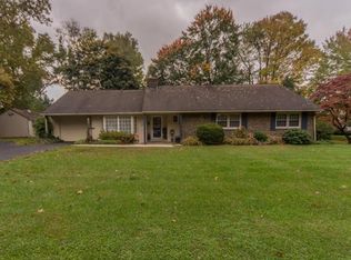 1714 Windy Hill Rd, Lancaster, PA 17602
