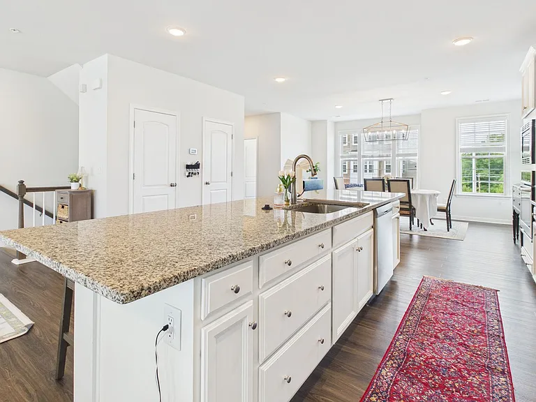 5931 Laurel Bed Ln #B — Photo 15