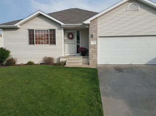 914 W Welter Dr, Lincoln, NE 68522