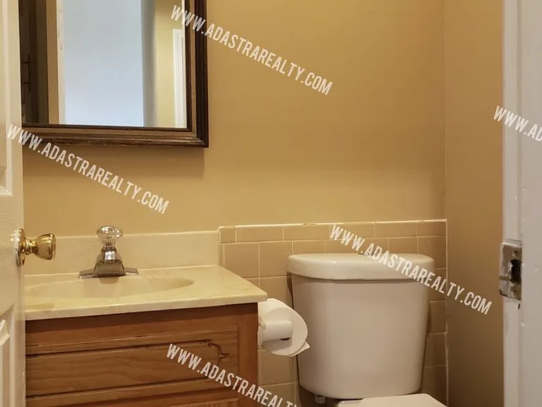 120 S Julia St — Photo 19