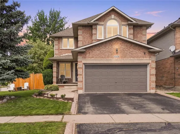 4109 Forest Run Ave, Burlington, ON L7M 4L7
