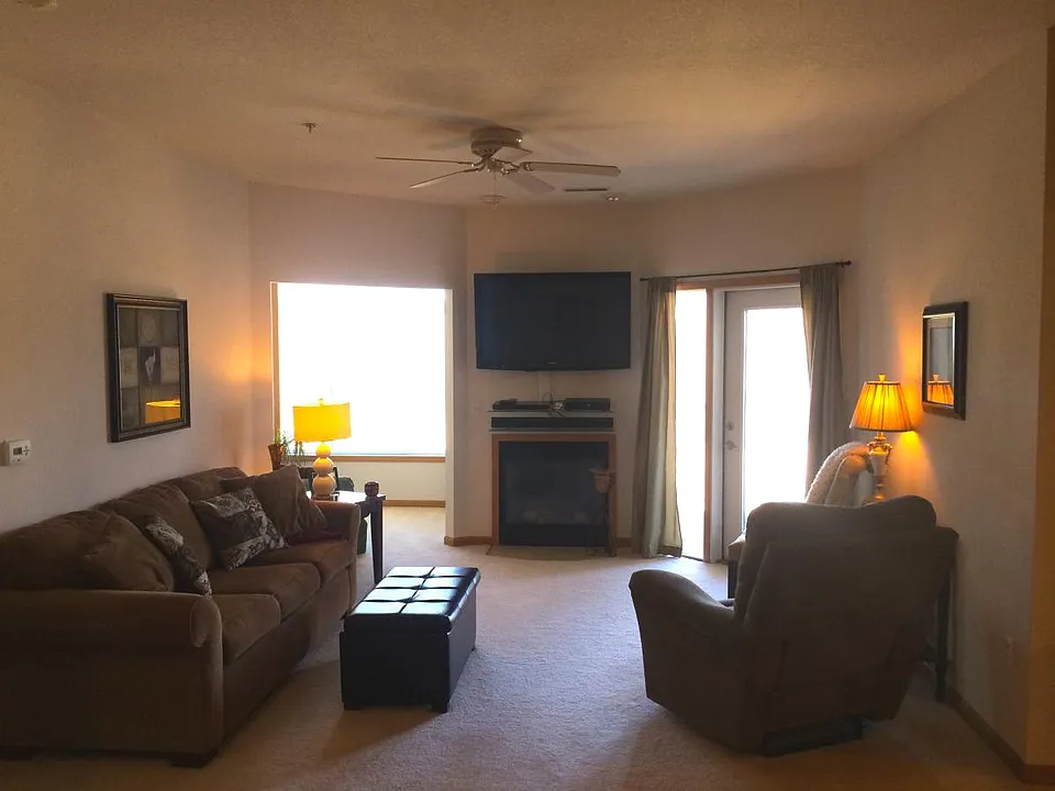 Living Room with Gas Fireplace