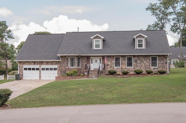 1st image of 2807 Spicewood Ln
