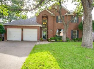 7909 Whispering Woods Ln, North Richland Hills, TX 76182