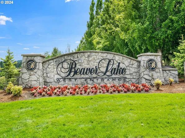 20717 S Monpano Overlook Dr, Oregon City, OR 97045