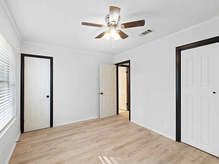 417 Carroll Ave — Photo 5