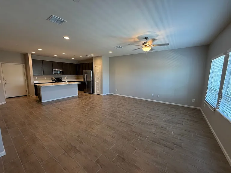 733 E Commonwealth Ave #22 — Photo 6