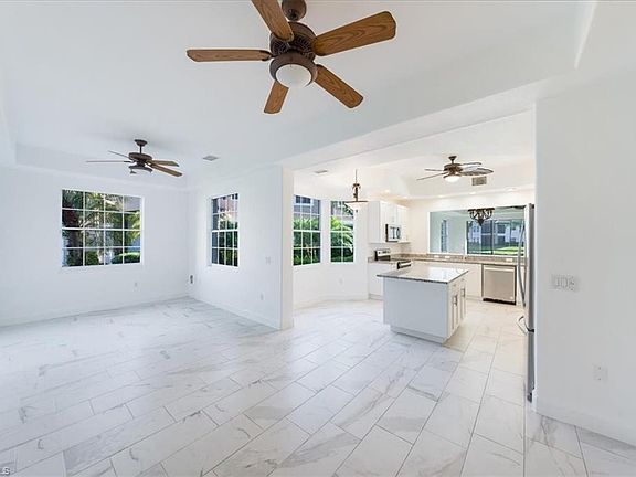 5th image of 4758 Stratford CT #1301