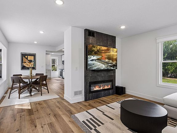3rd image of 704 7th Ave S