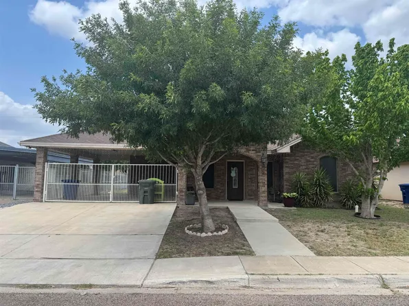 230 Charreada Dr, Laredo, TX 78045