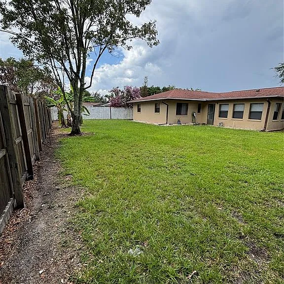Wood Dr — Photo 33