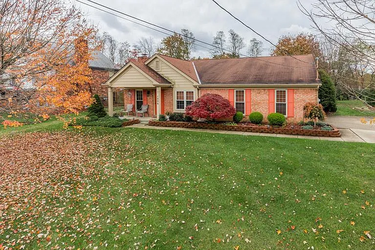 1006 W Orchard Ter photo 1