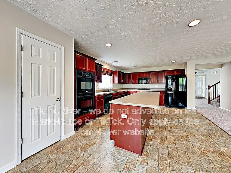 2613 Waterdale Rd SW — Photo 7