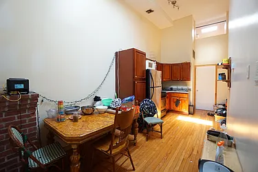 Rented by Rennit Inc.