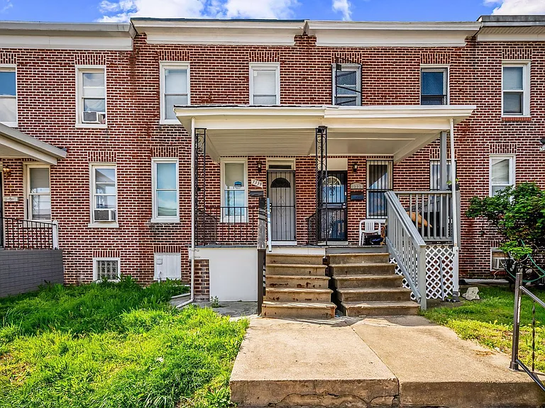 3339 Elmora Ave — Photo 1