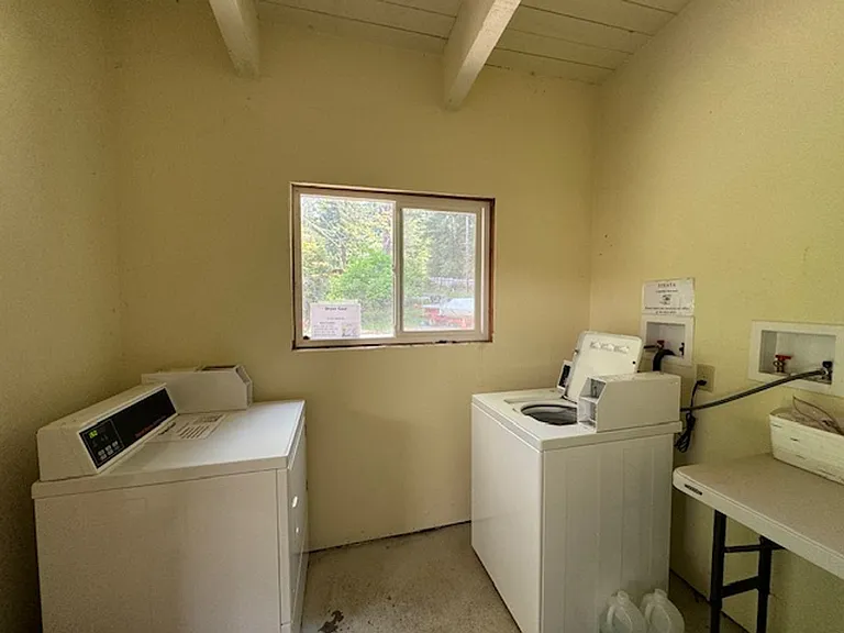 1184 Fickle Hill Rd — Photo 35