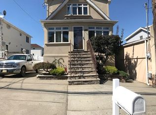 655 Woodrow Rd, Staten Island, NY 10312