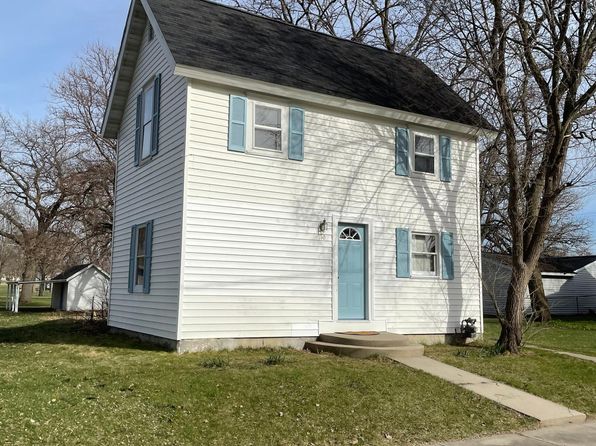 710 Center Ave